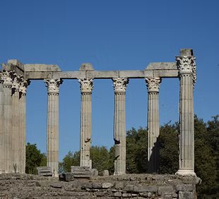 Tour Evora